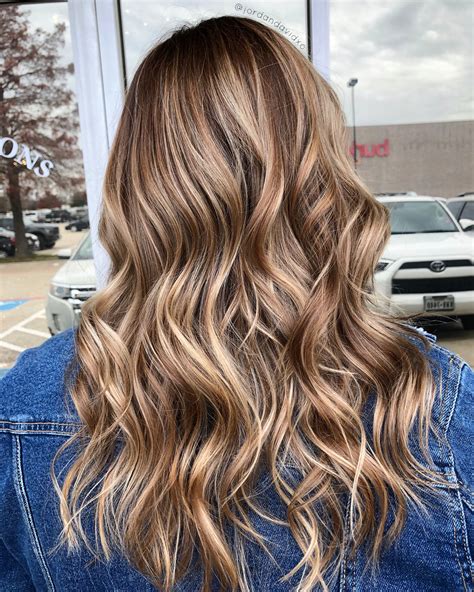 warm blonde balayage